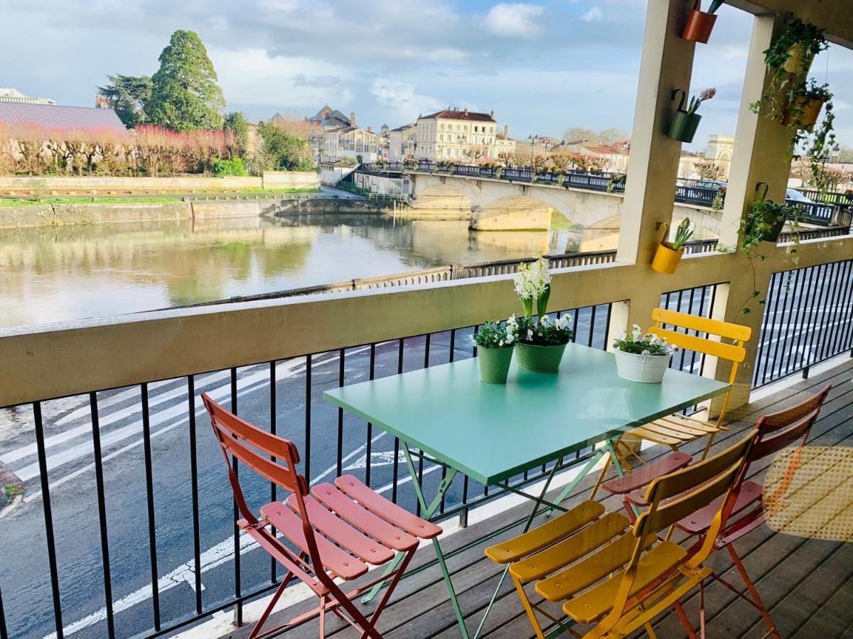 "Au Fil De La Charente" - Coeur De Saintes - Wifi Clim - Classe 4 Etoiles - 4 Pers Kültér fotó
