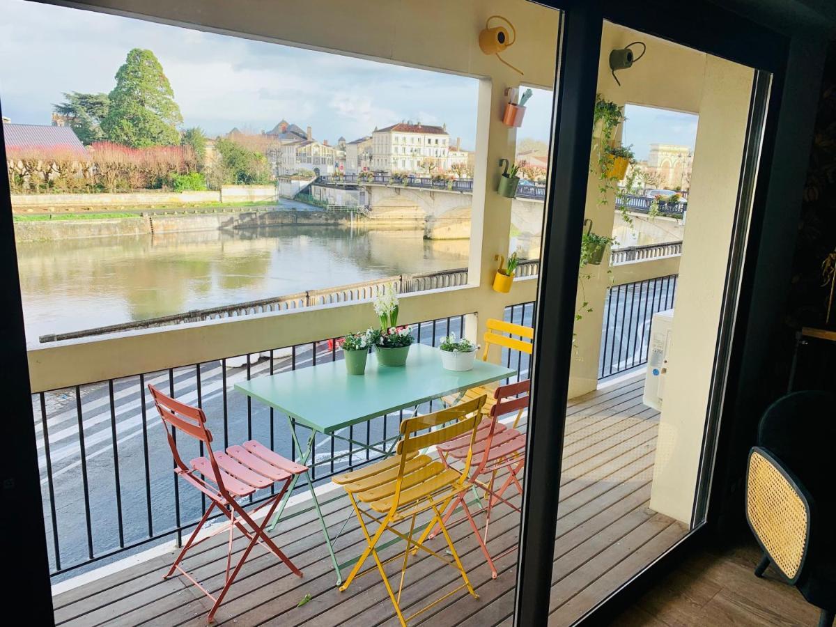 "Au Fil De La Charente" - Coeur De Saintes - Wifi Clim - Classe 4 Etoiles - 4 Pers Kültér fotó